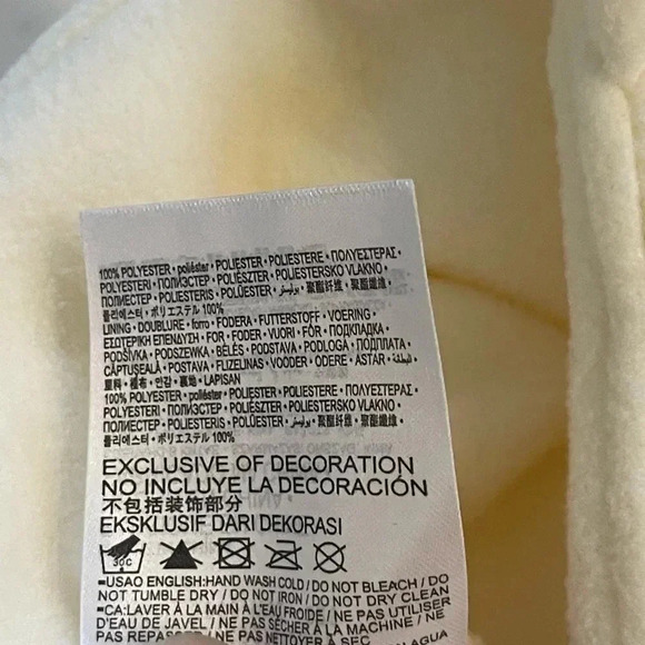 Nike Two Piece Hat and Gloves Set 2T-4T - Picture 6 of 6